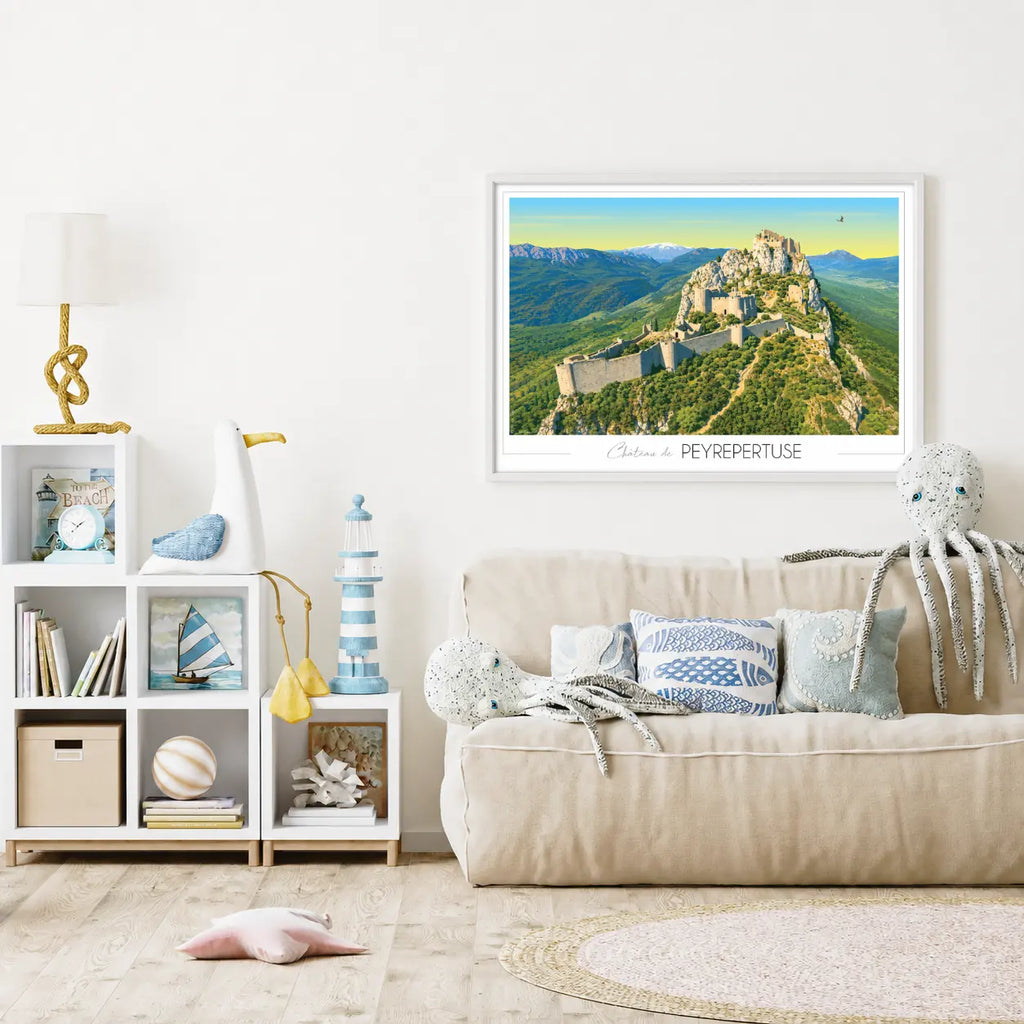 Salon côtier avec château de Peyrepertuse