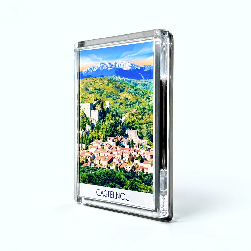 Aimant pour frigo souvenir Castelnou vue de profil