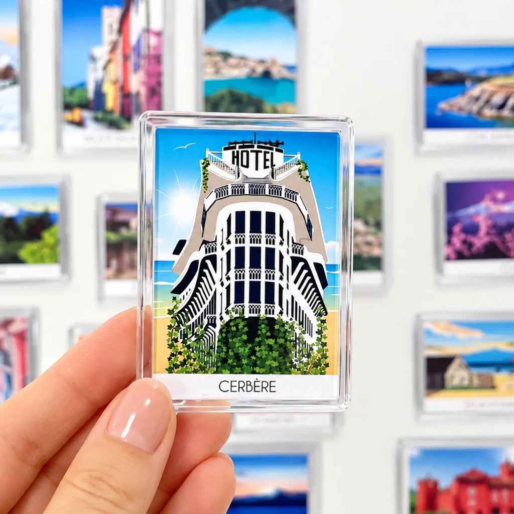 Cerberus Magnet, Belvédère du Rayon Vert Hotel
